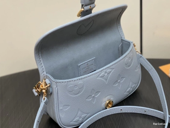 Cheap CM Diane-19*10.5*6 VUITTON LOUIS Nano 0824
